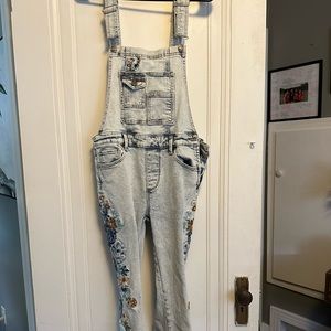 Driftwood jean overalls with coral embroidery size small